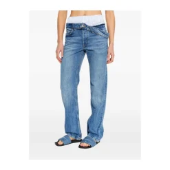 Straight Jeans