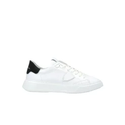 Temple Sneakers