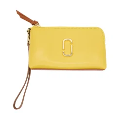 The Snapshot Wristlet