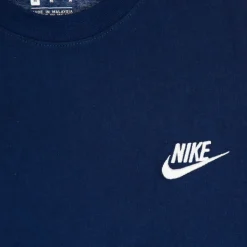 T-shirt Club Tee