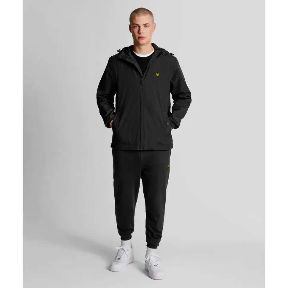 Veste à capuche résistante à l'eau