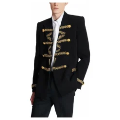 Veste en crêpe brodé