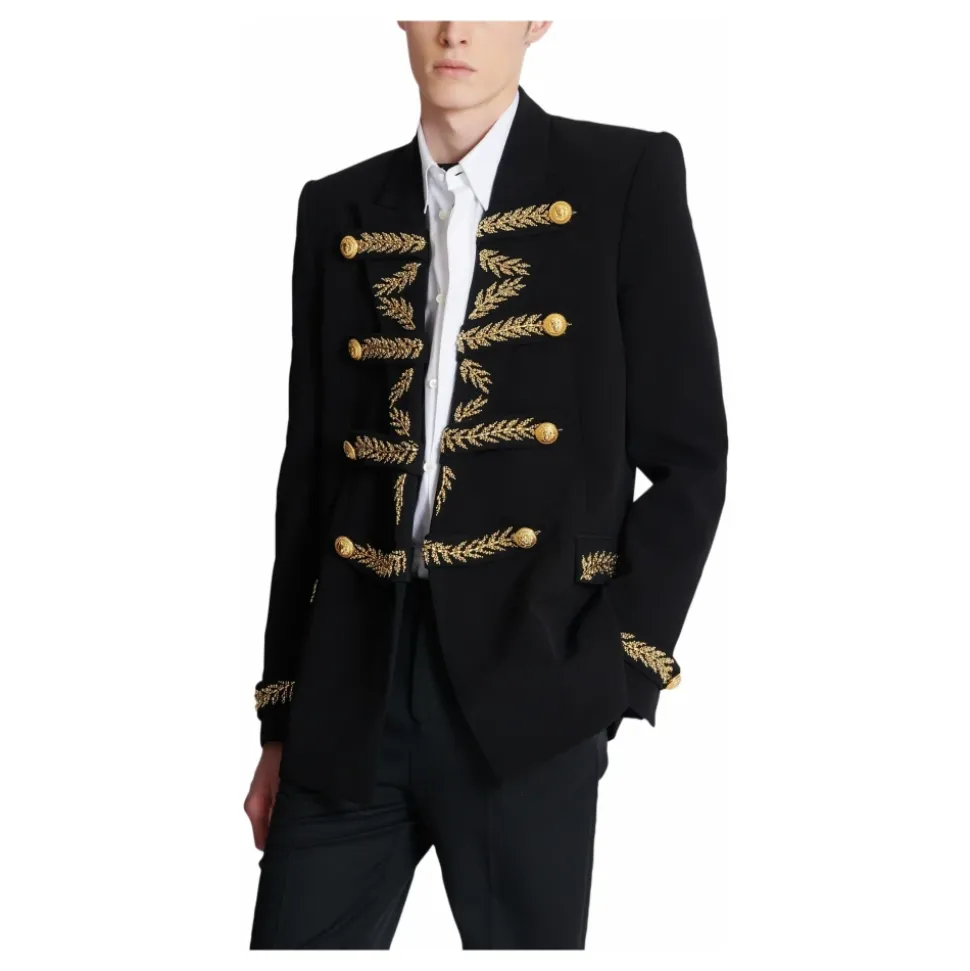 Veste en crêpe brodé