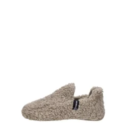 Yuk Slipper